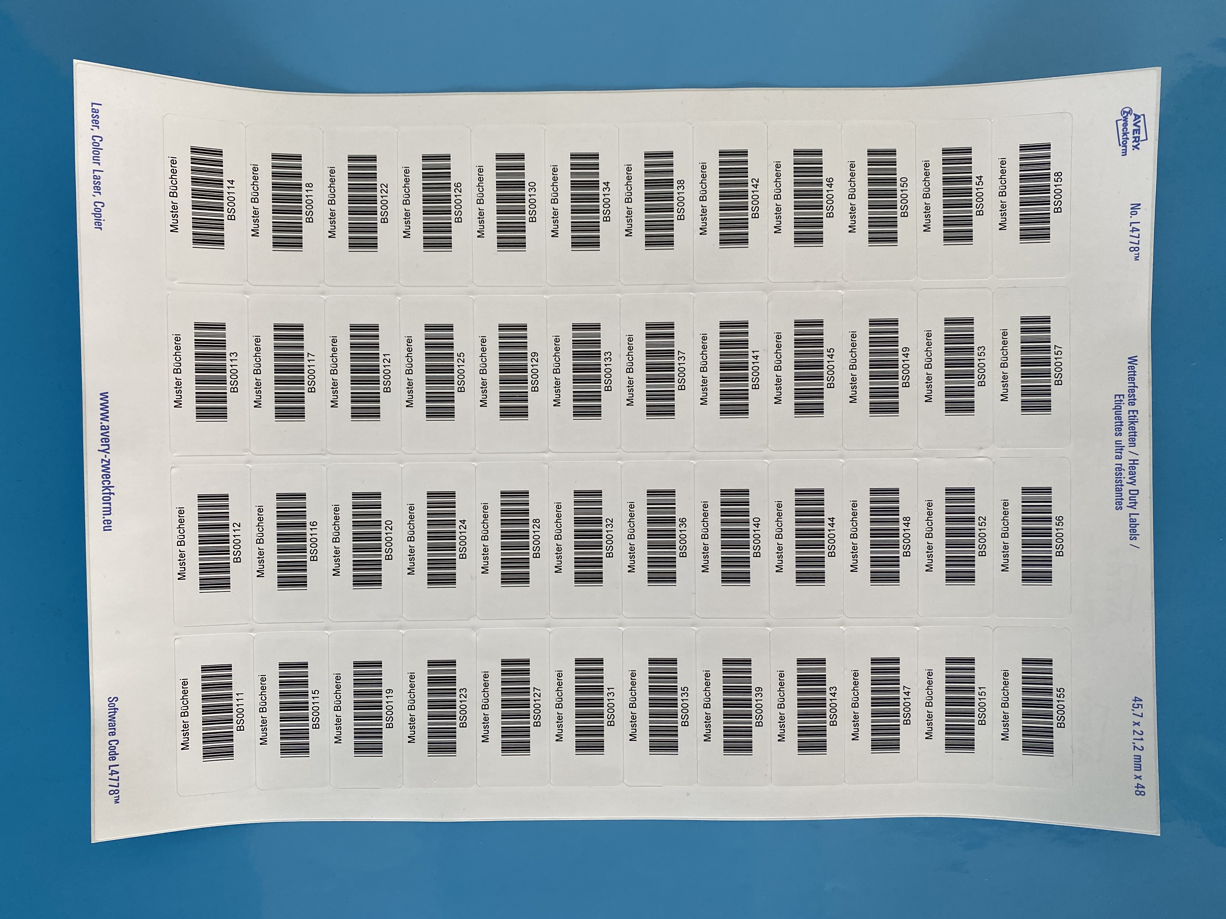 wischfeste, individuell bedruckte Barcode-Etiketten auf Bögen