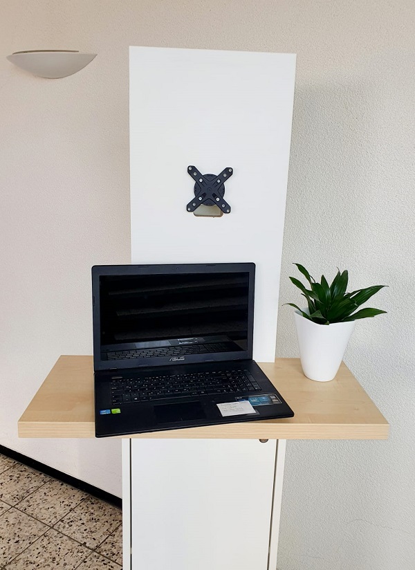 [Ausstellungsstück] TOM Suchstation in Weiß / EcoDesignLibrary