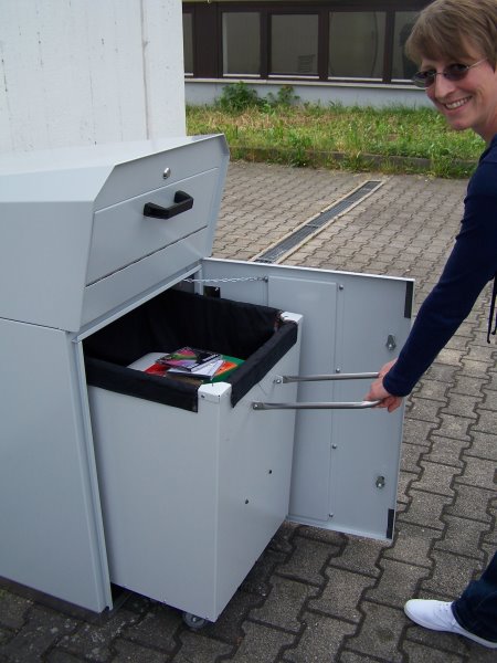 OUTDOOR Medienrückgabebox / Edelstahl OUTDOOR Medienrückgabebox / Edelstahl