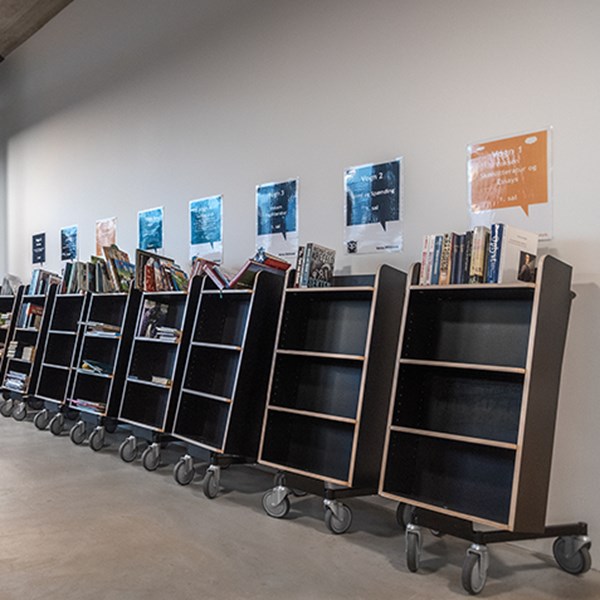 Bücherwagen Halland plus Bücherwagen Halland plus